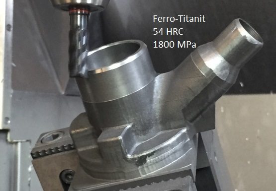Gefrästes Werkstück aus Ferro-Titanit im Bearbeitungszentrum